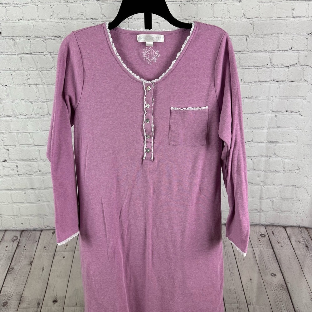 Eileen West Light Purple Lace Trim Long Sleeve Long Nightgown Size Medium